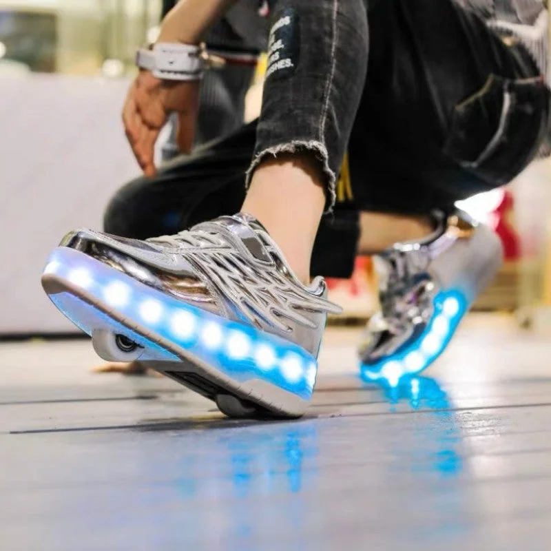 LUMINOUS ROLLER SKATES PL53209